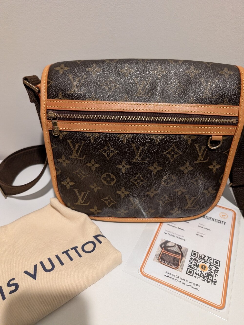 Louis Vuitton Monogram Bosphore Messenger PM – Excellent Condition COA Included - Picture 14 of 16
